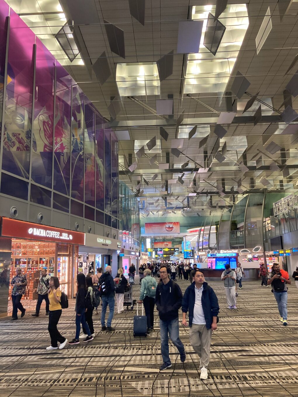 Overal op Changi Airport in Singapore ligt tapijt op de vloer